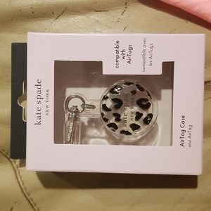 Kate Spade New York Protective AirTag Case City Leopard Black and Gold New